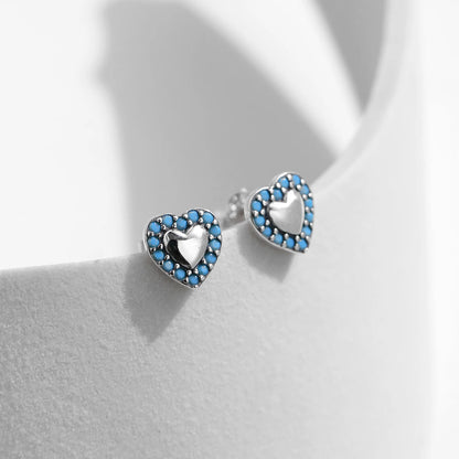 Urban Heart Vintage – Classic Heart Stud Earrings