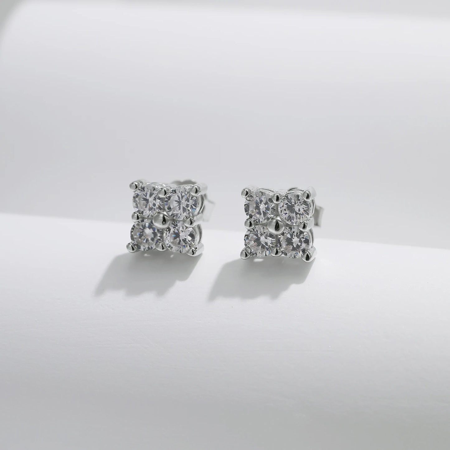 Urban Spark – Moissanite Stud Earrings