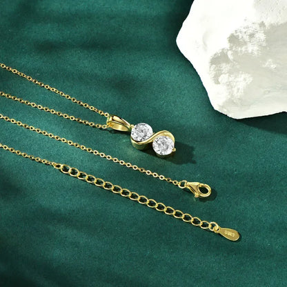 Strahlende Ewigkeit – 1CT Moissanite Solitär Anhänger Halskette aus Silber - Alyrah Jewellery