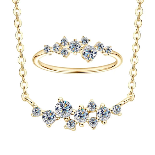 Celestial Glow – Ring und Halskette mit Moissanit-Cluster