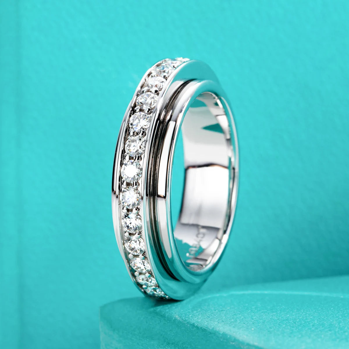 Infinite Motion – Moissanit-Spinner-Ewigkeitsring