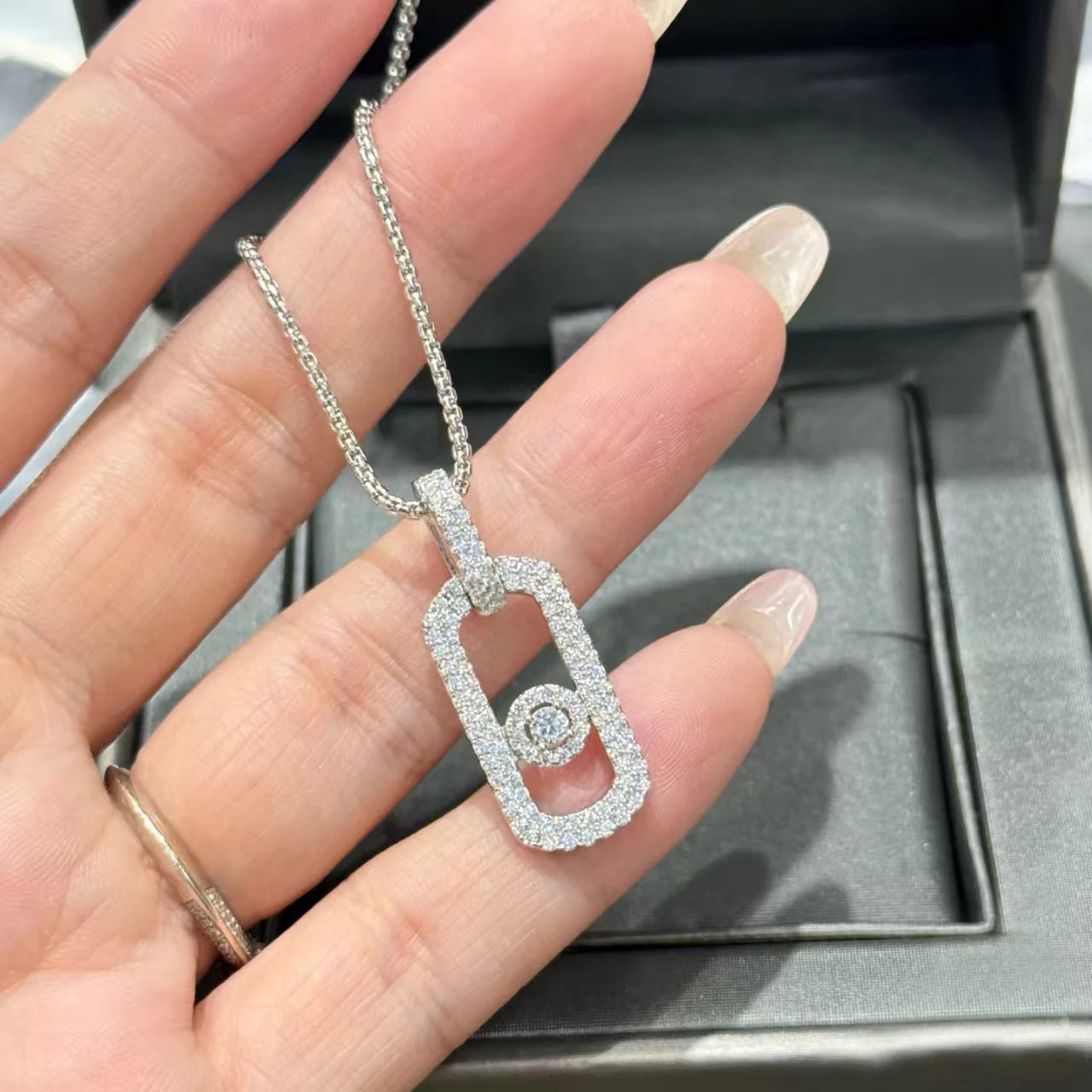 Urban Skeleton –  Luxury Zirkon Halskette