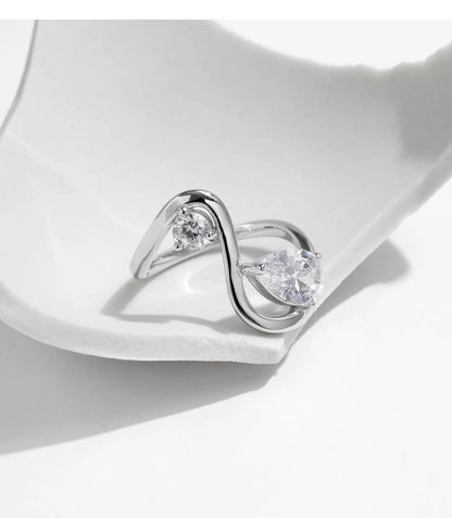 Twist Flow – Zirkon Interlaced Ring