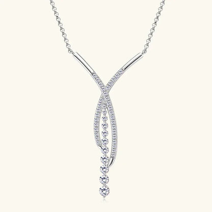 Strahlendes Y – 2-Karat Moissanite Anhänger Halskette aus Silber, Verstellbare Kette, Luxus Schmuck - Alyrah Jewellery