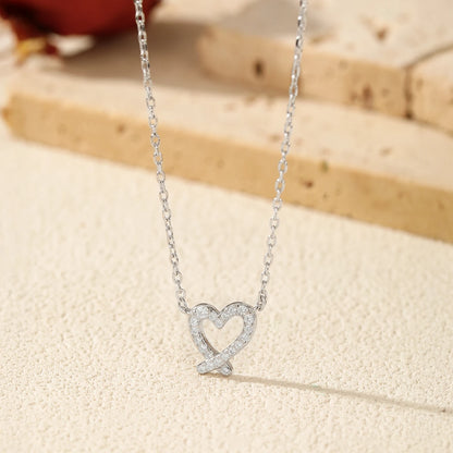 Cuore Eterno – Collana con pendente a forma di cuore irregolare in moissanite