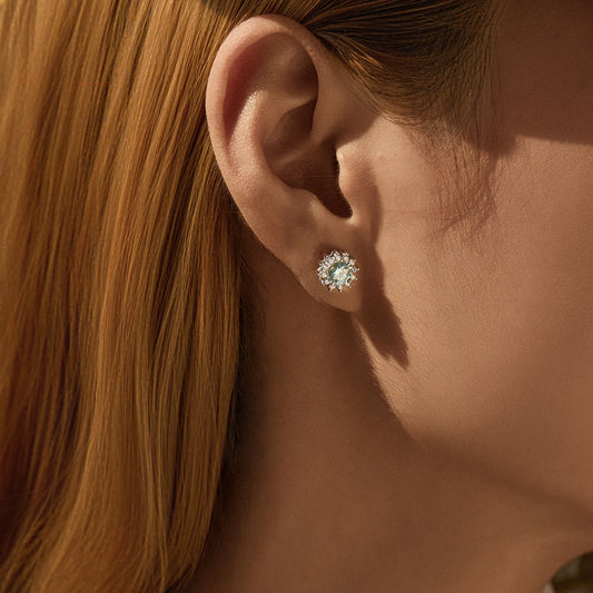 Emerald Sun – Green Moissanite Stud Earrings