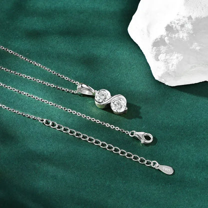 Strahlende Ewigkeit – 1CT Moissanite Solitär Anhänger Halskette aus Silber - Alyrah Jewellery