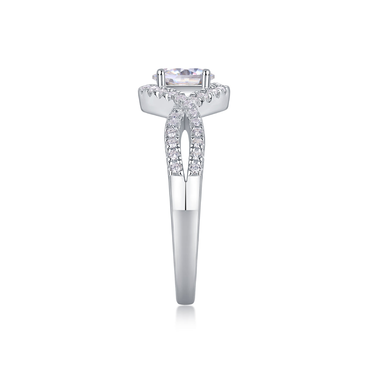 Alice in Wonderland – Elegant Moissanite Wedding Ring
