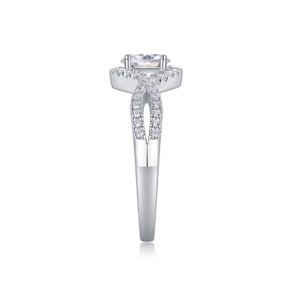 Alice in Wonderland – Elegant Moissanite Wedding Ring