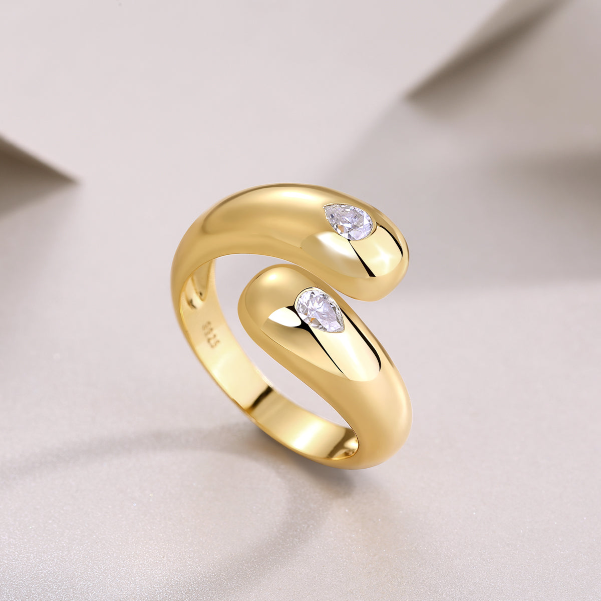 Anello Mara Cloud – A forma di pera