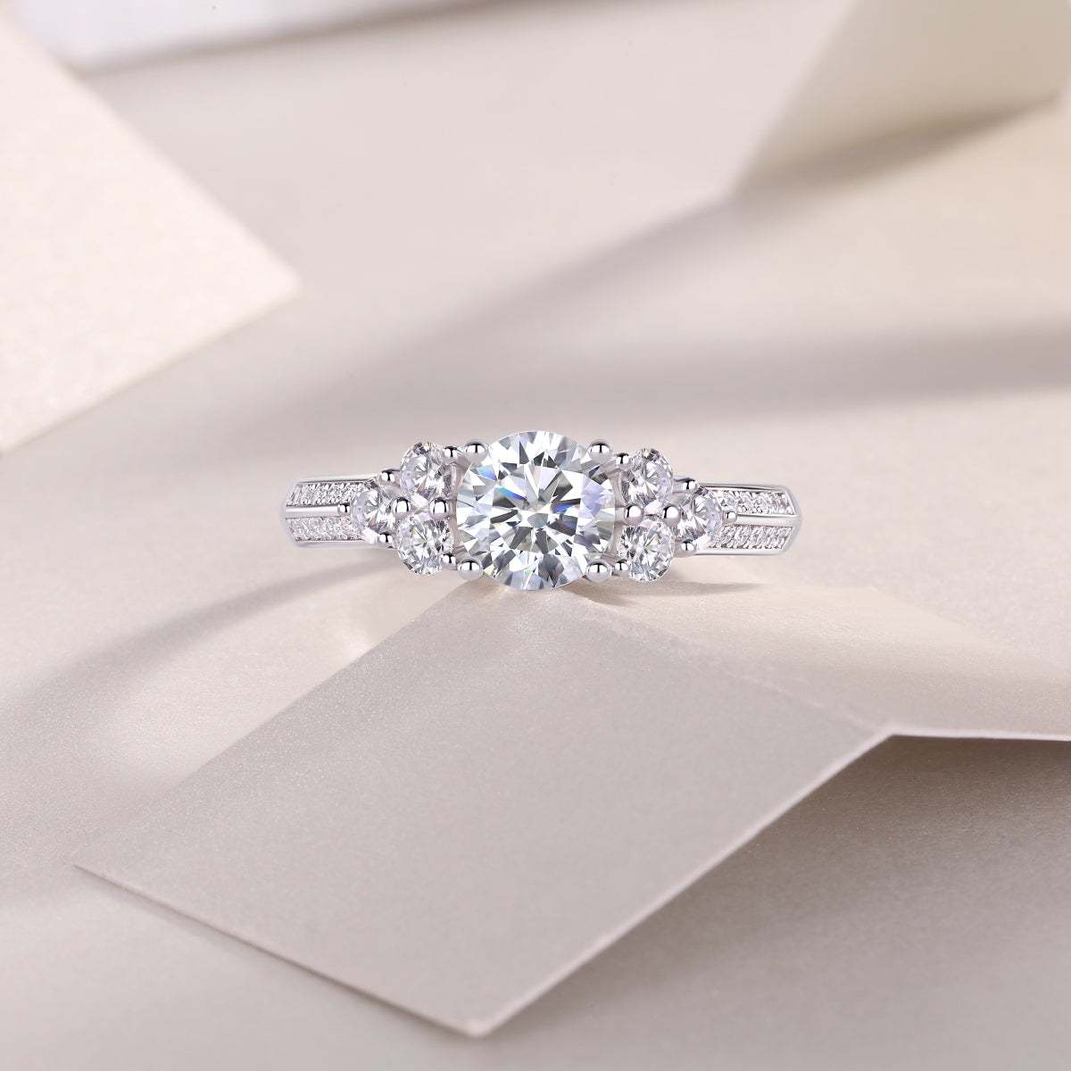 Coral Dream – Elegant moissanite wedding ring