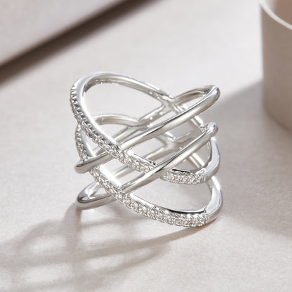 Enchanting Realm – High-Quality Moissanite Wedding Ring