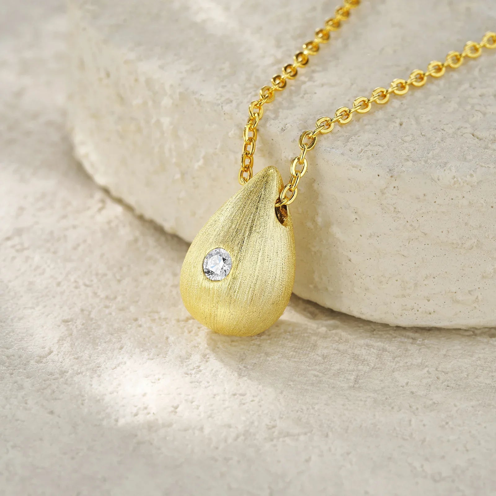 Dreamy Water Drop - Trendiges Halsketten - Alyrah Jewellery