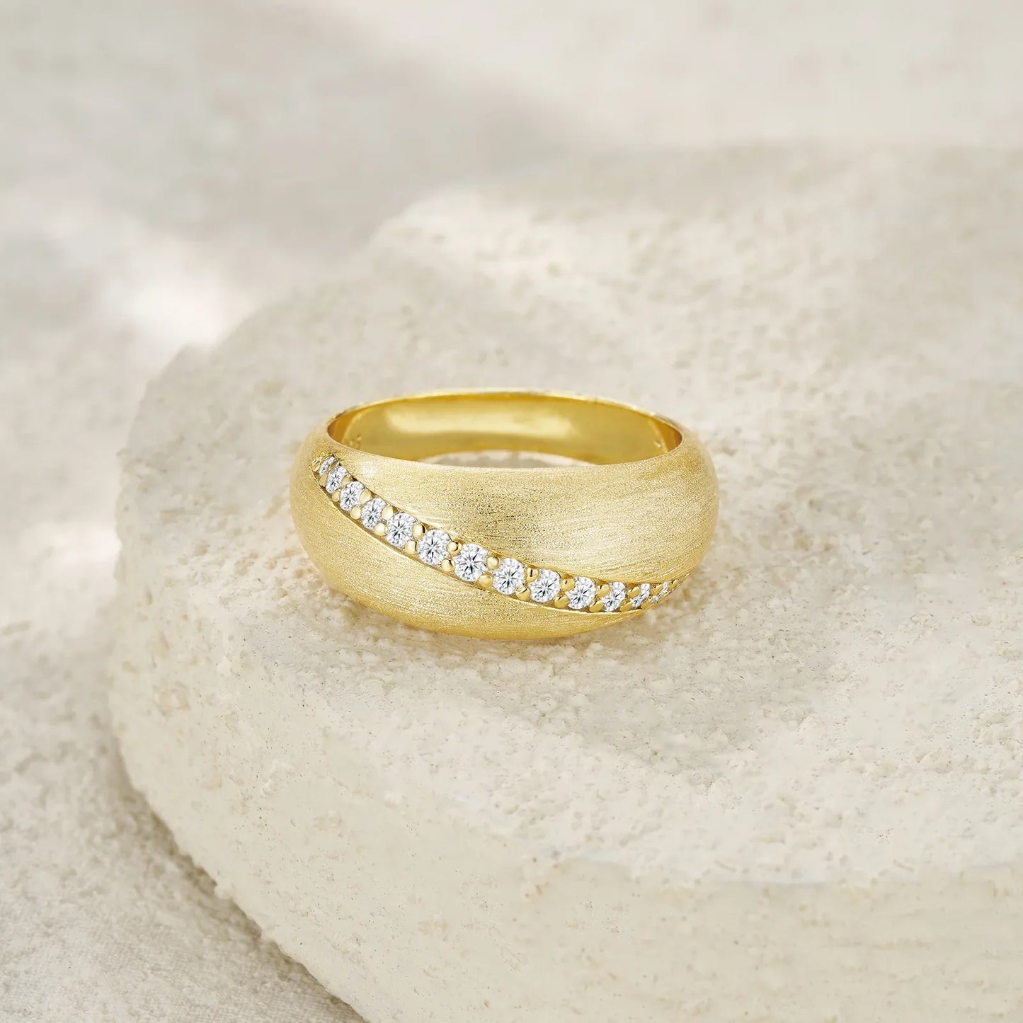 Clara-Elegant & Simple Ring - Alyrah Jewellery