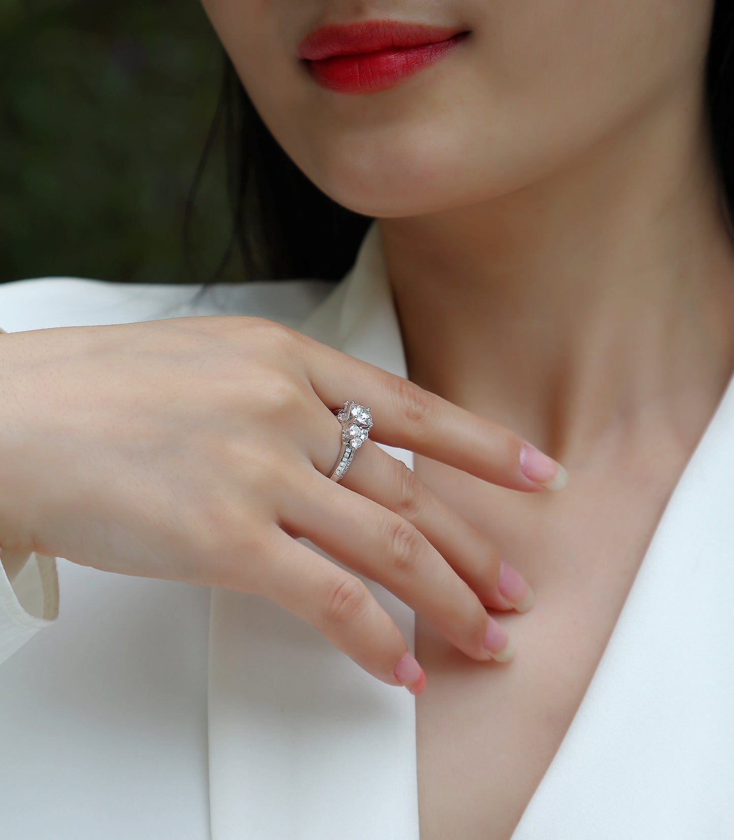 Coral Dream – Elegant moissanite wedding ring